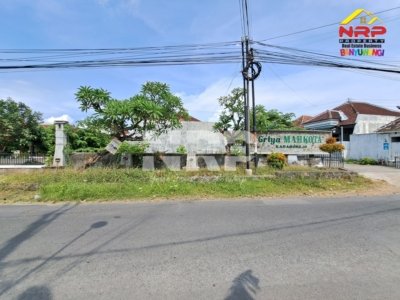 Tanah SHM di Griya Mahkota Karangrejo Banyuwangi siap bangun, lokasi tenang dekat pusat kota, kampus, dan sekolah. Cocok untuk hunian pribadi atau investasi jangka panjang.