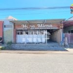 Rumah siap huni 8 kamar tidur & kamar mandi dalam di Sobo Banyuwangi