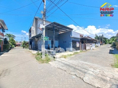 Cari Sewa Rumah di Banyuwangi? Ini Hunian Strategis di Kebalenan dengan Ruang Usaha!