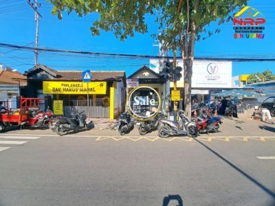 https://papaandy.my.id/properti-komersial-di-jalan-ahmad-yani-banyuwangi-ditawarkan-rp5-miliar-bonus-bangunan-ruko/